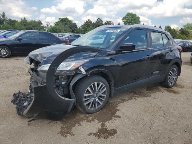  Salvage Nissan Kicks