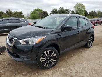  Salvage Nissan Kicks
