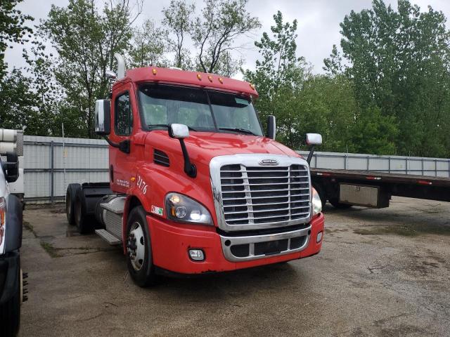  Salvage Freightliner Cascadia 1