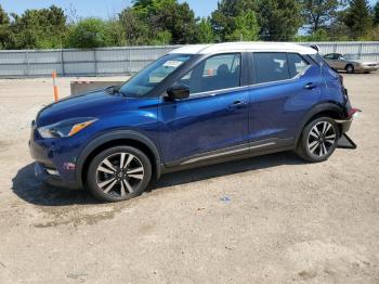  Salvage Nissan Kicks