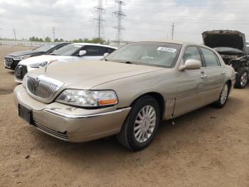  Salvage Lincoln Towncar
