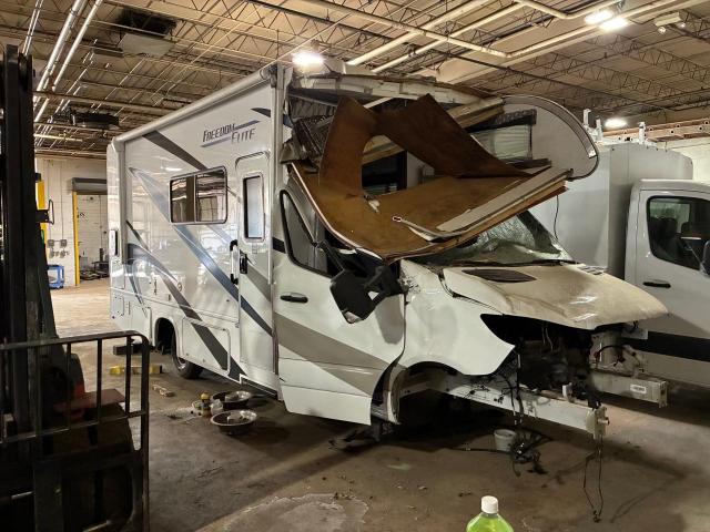  Salvage Mercedes-Benz Sprinter