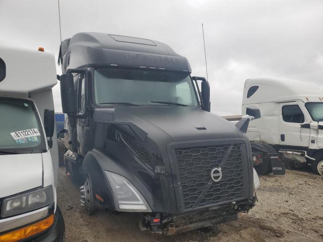  Salvage Volvo Vn