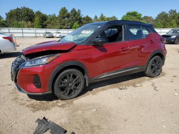  Salvage Nissan Kicks