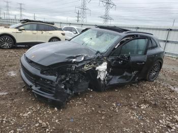  Salvage Porsche Cayenne
