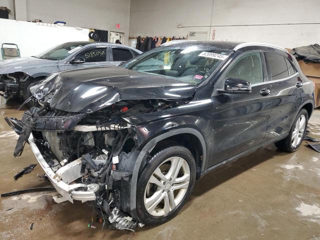  Salvage Mercedes-Benz GLA