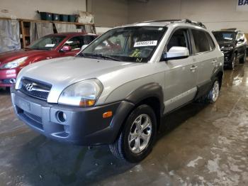  Salvage Hyundai TUCSON