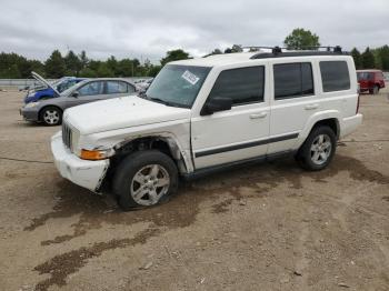  Salvage Jeep Commander