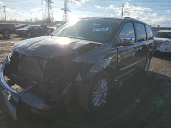  Salvage Chrysler Minivan