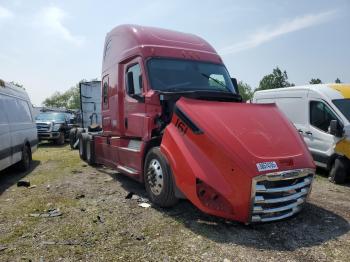  Salvage Freightliner Cascadia 1