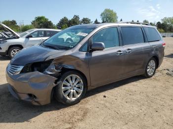  Salvage Toyota Sienna