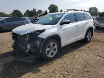  Salvage Toyota Highlander