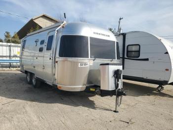  Salvage Airstream Flying Clo