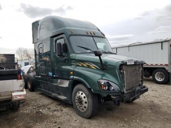  Salvage Freightliner Cascadia 1
