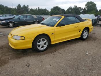  Salvage Ford Mustang