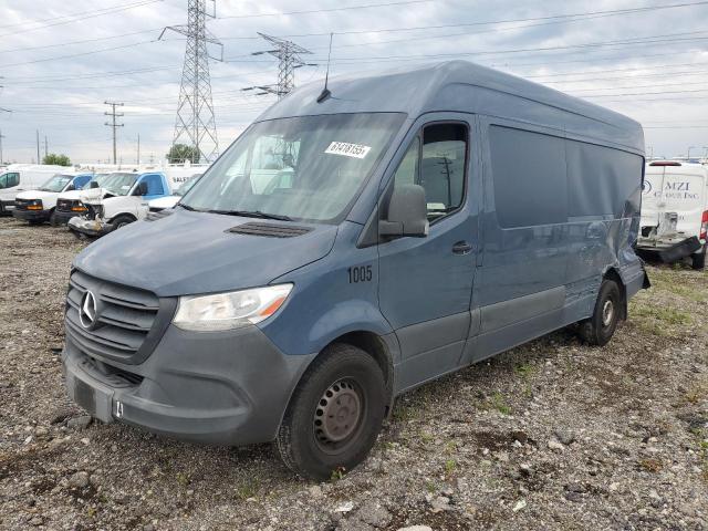  Salvage Mercedes-Benz Sprinter