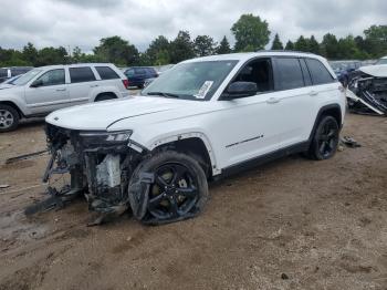  Salvage Jeep Grand Cherokee
