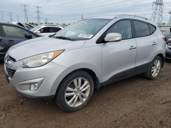  Salvage Hyundai TUCSON