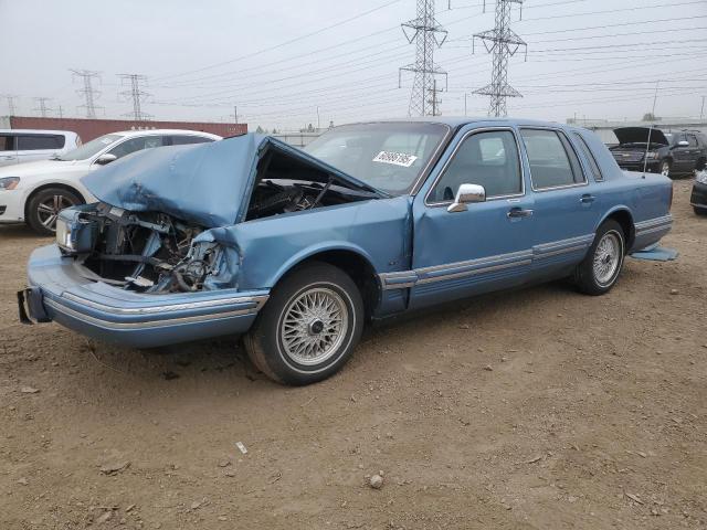  Salvage Lincoln Towncar