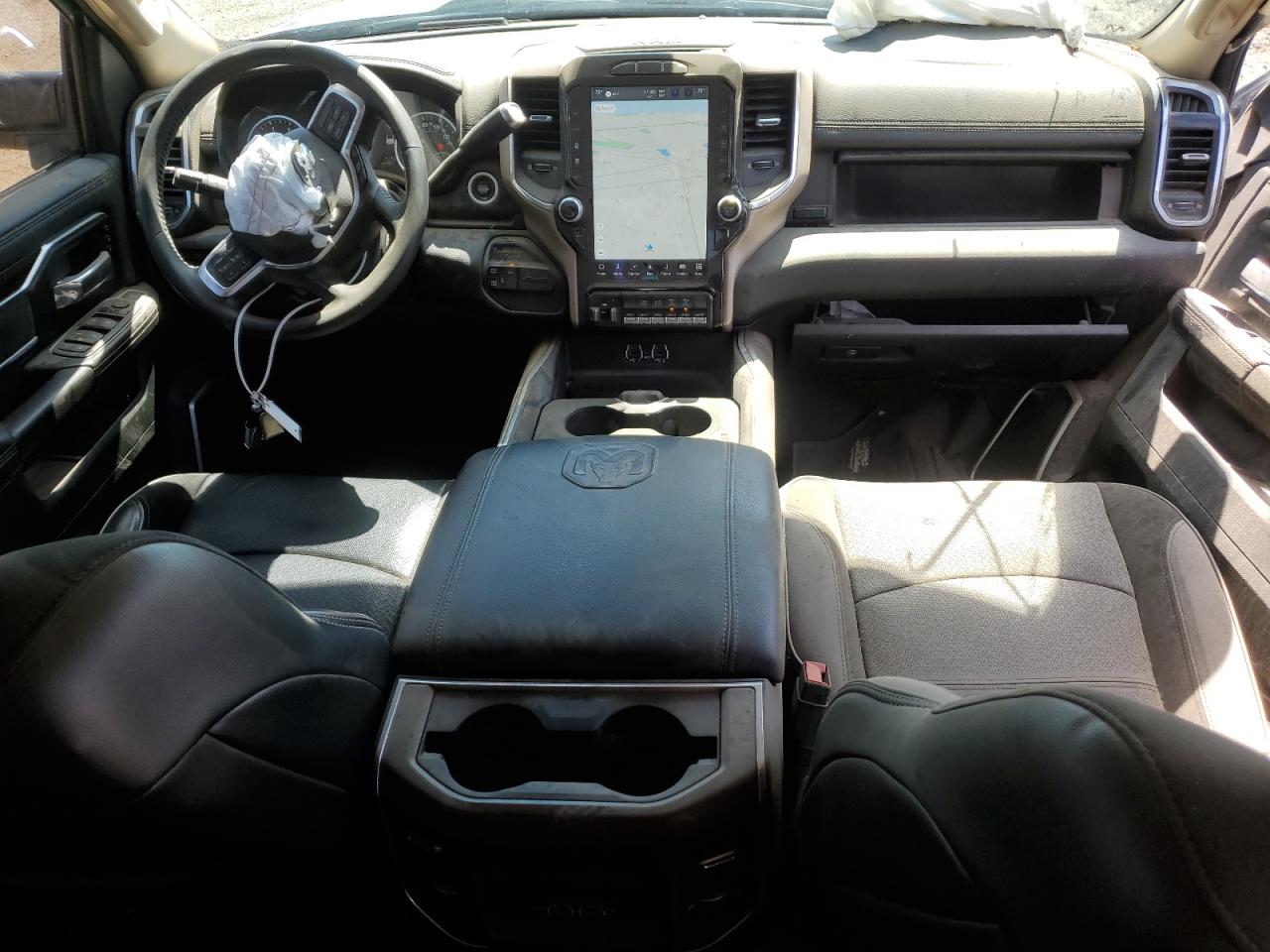 Ram 3500 Laramie Image 8