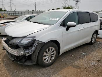  Salvage Chrysler Pacifica
