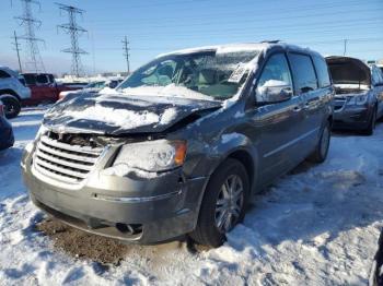  Salvage Chrysler Minivan