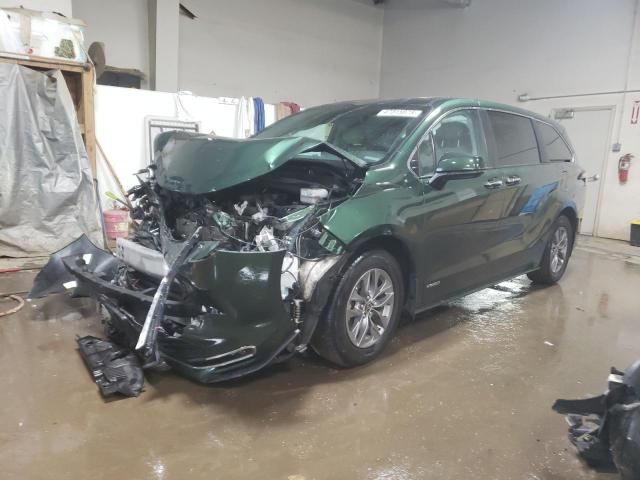  Salvage Toyota Sienna