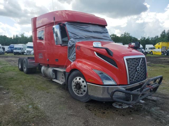  Salvage Volvo Vnl