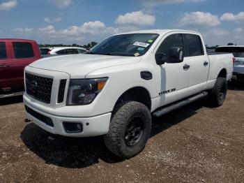  Salvage Nissan Titan