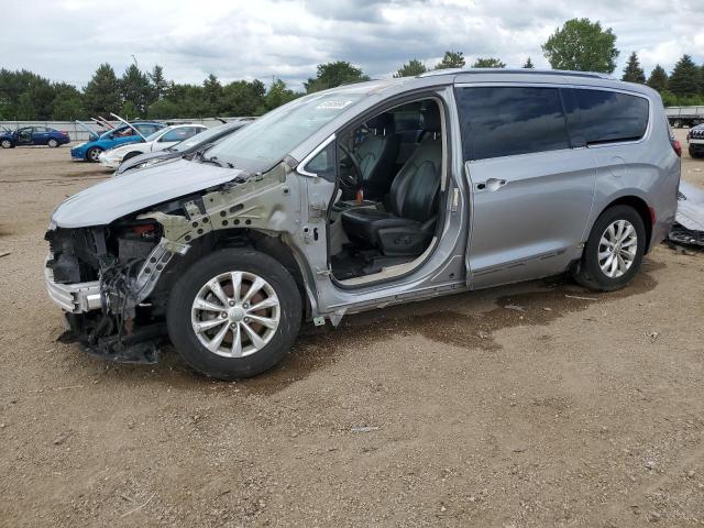  Salvage Chrysler Pacifica