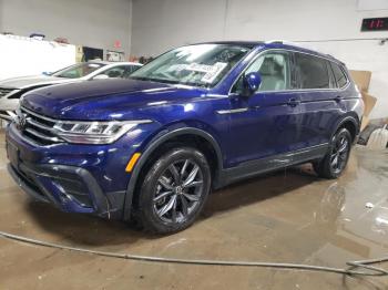  Salvage Volkswagen Tiguan