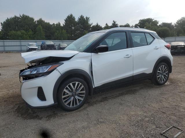  Salvage Nissan Kicks