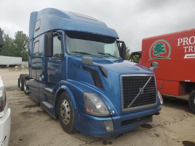  Salvage Volvo Vnl