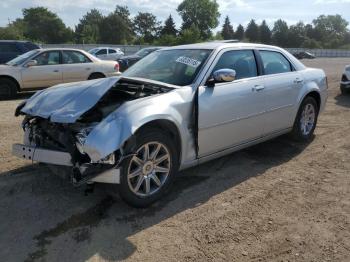  Salvage Chrysler 300