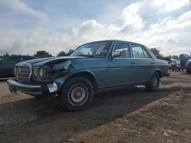  Salvage Mercedes-Benz 300-Class