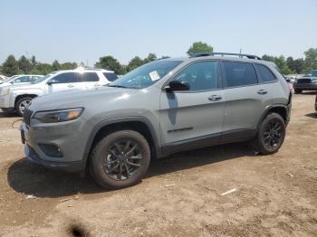  Salvage Jeep Cherokee