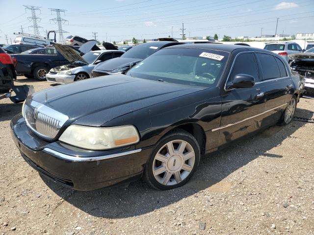  Salvage Lincoln Towncar