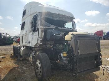  Salvage Volvo Vn