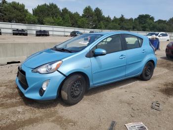  Salvage Toyota Prius