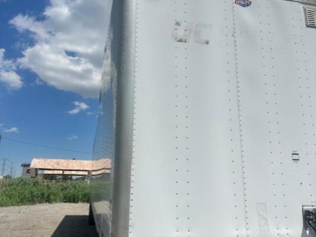  Salvage Utility Trailer Dryvan