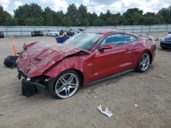  Salvage Ford Mustang