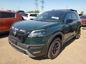  Salvage Nissan Pathfinder
