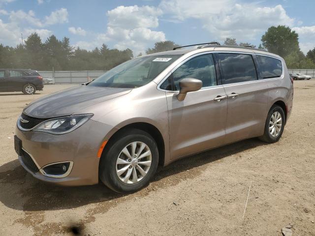  Salvage Chrysler Pacifica
