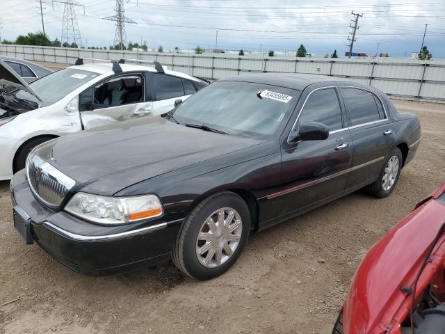  Salvage Lincoln Towncar
