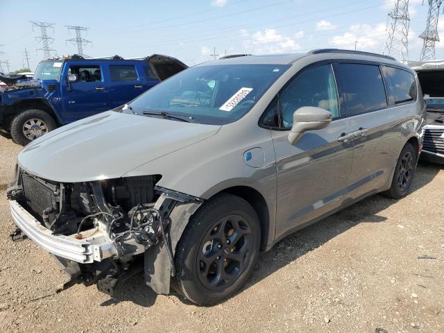  Salvage Chrysler Pacifica