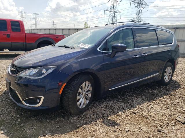 Salvage Chrysler Pacifica