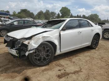  Salvage Chrysler 300