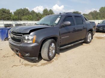  Salvage Chevrolet Avalanche