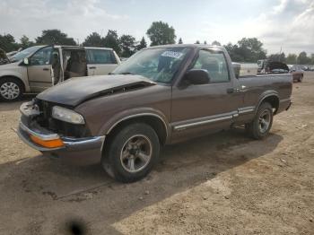  Salvage Chevrolet S-10
