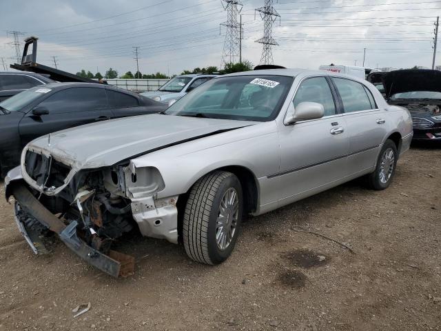  Salvage Lincoln Towncar